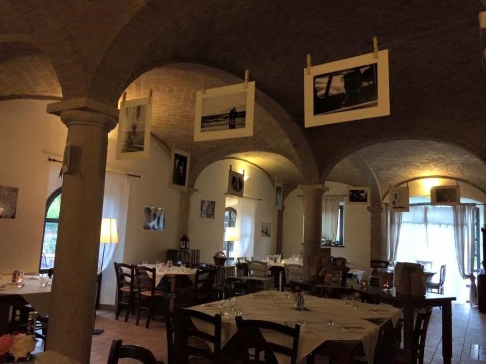 Agriturismo La Fattoria Del Boschetto フォンタネッラート エクステリア 写真
