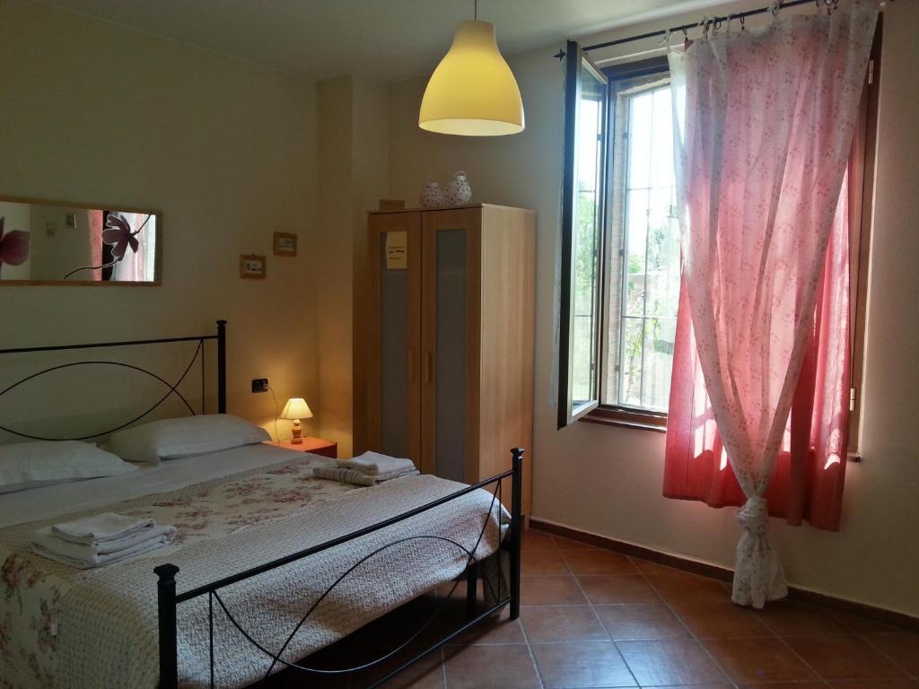 Agriturismo La Fattoria Del Boschetto フォンタネッラート エクステリア 写真